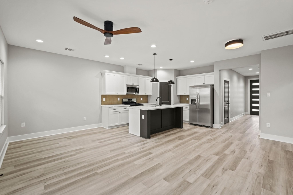 2113 Saint Charles Street - Photo 15