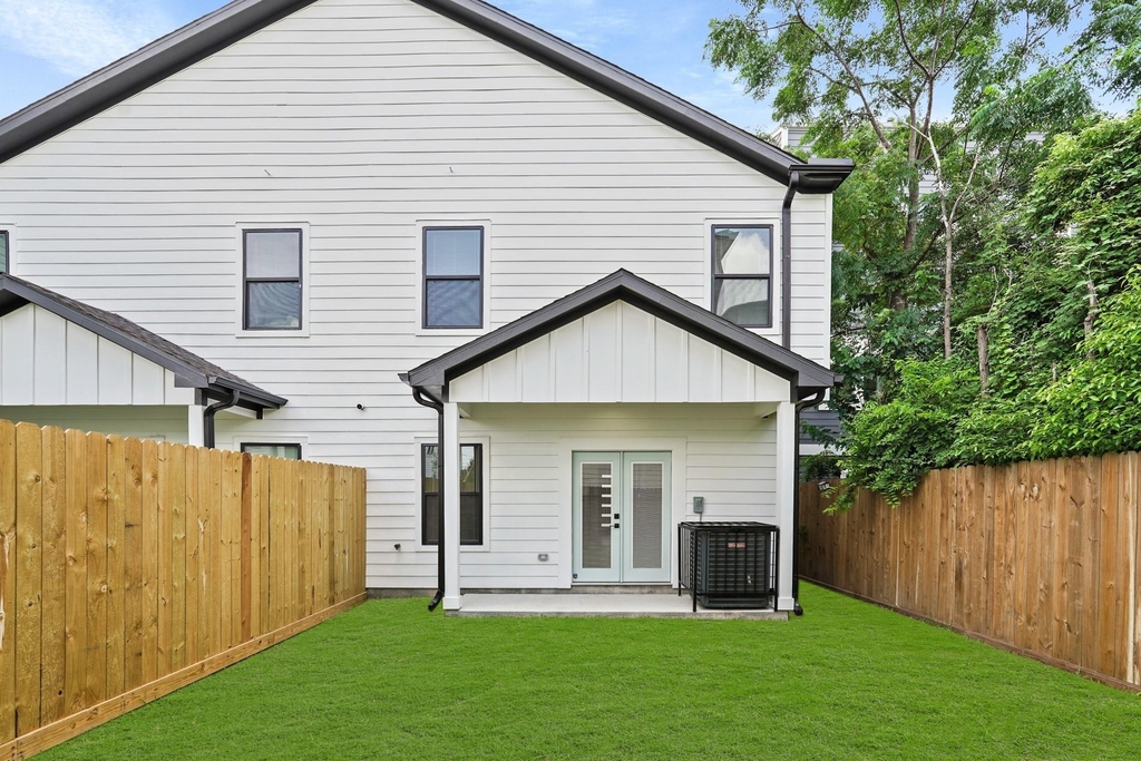 2113 Saint Charles Street - Photo 19