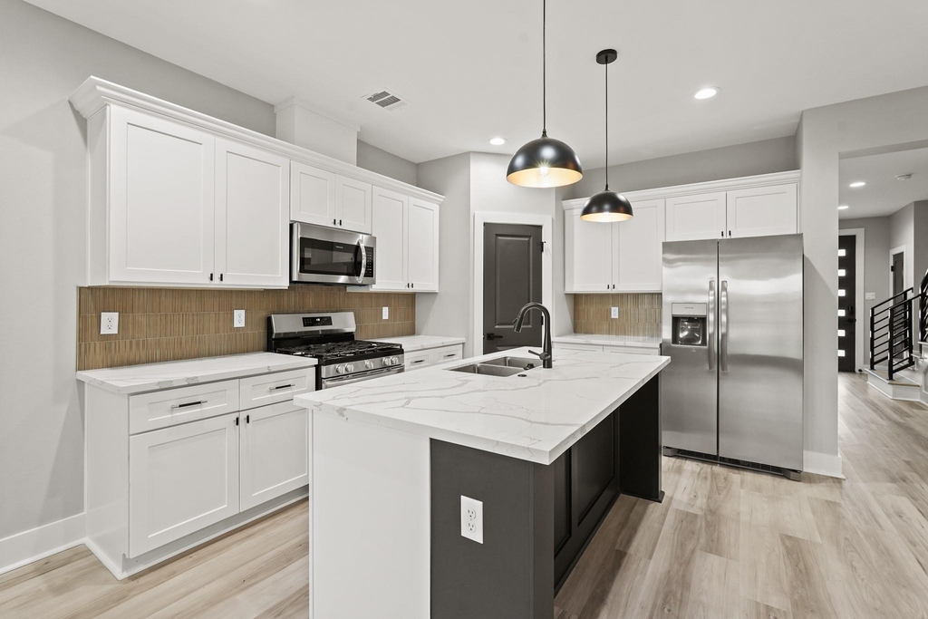 2113 Saint Charles Street - Photo 17