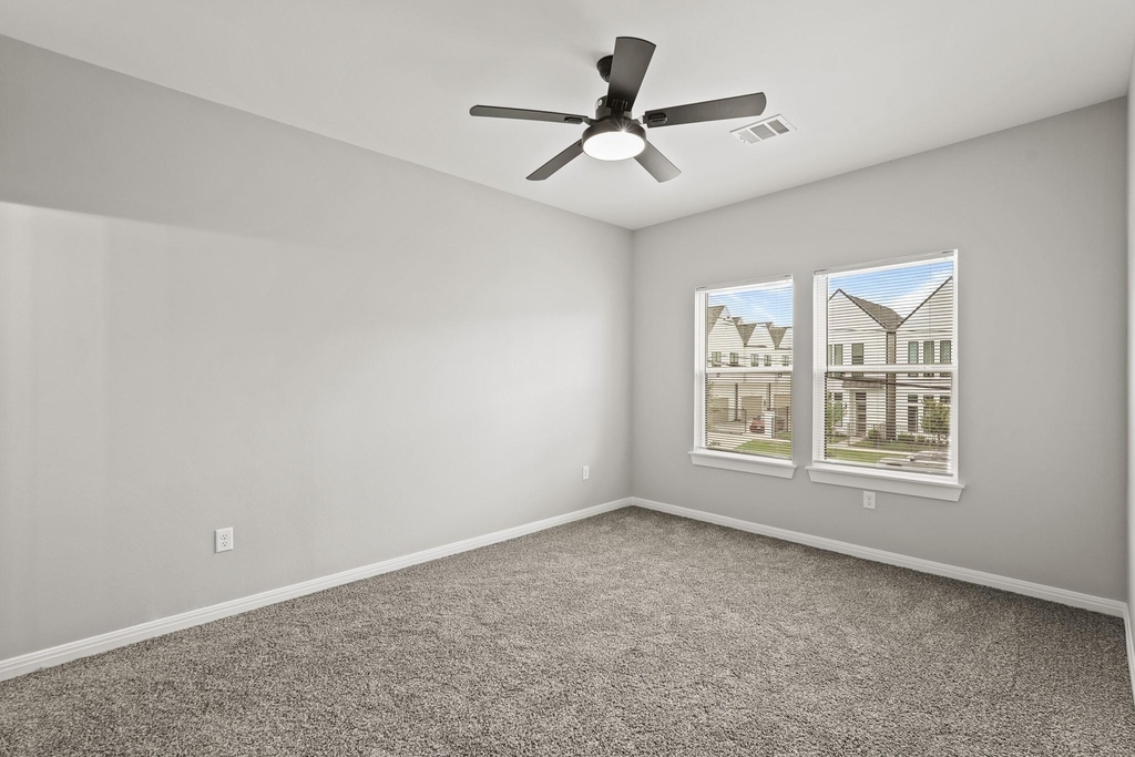 2113 Saint Charles Street - Photo 9