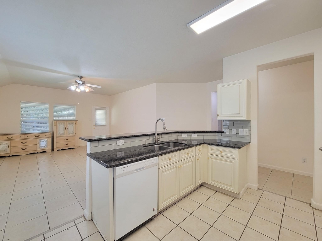 3010 Stonecross Lane - Photo 15