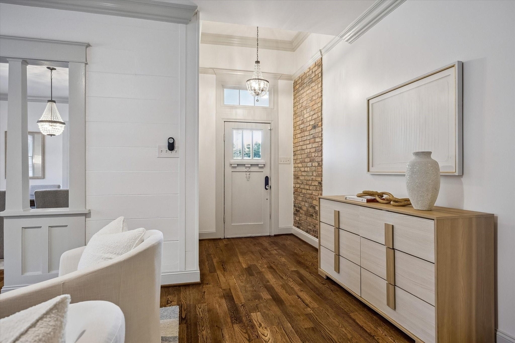 801 Walton Street - Photo 3