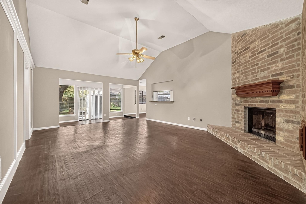 6423 Crakston Street - Photo 35