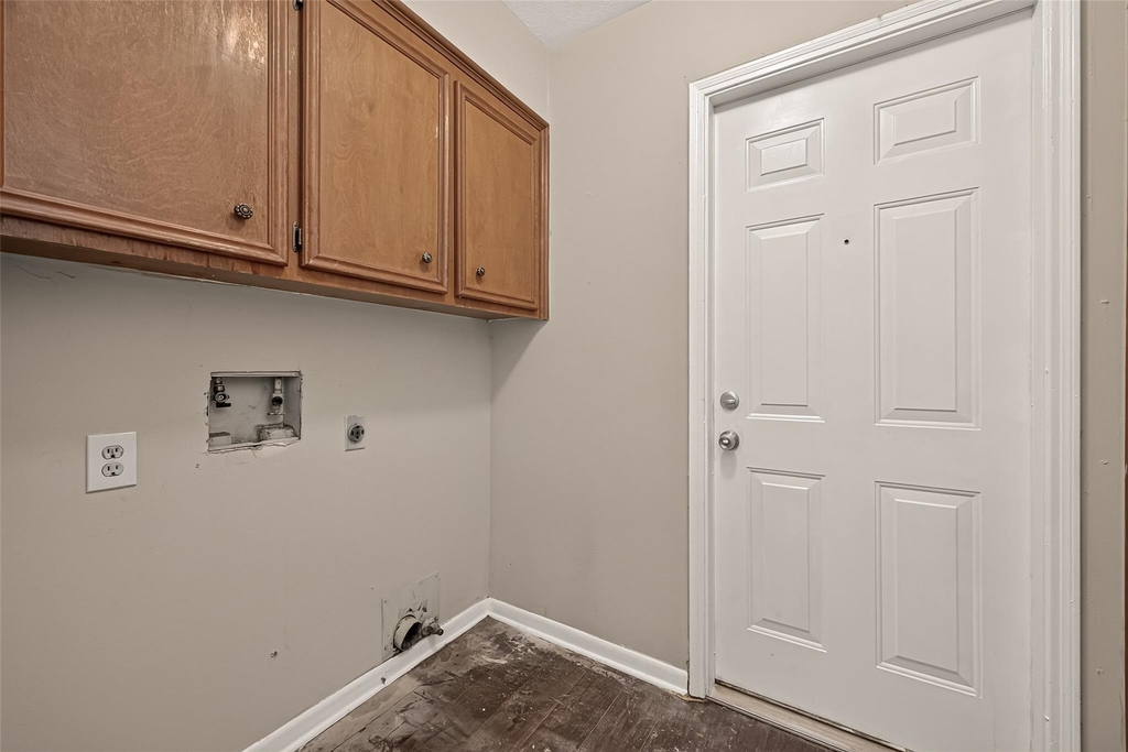 6423 Crakston Street - Photo 21