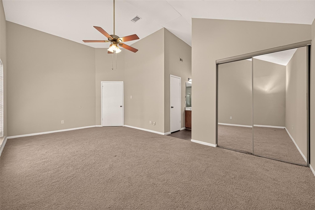 6423 Crakston Street - Photo 12