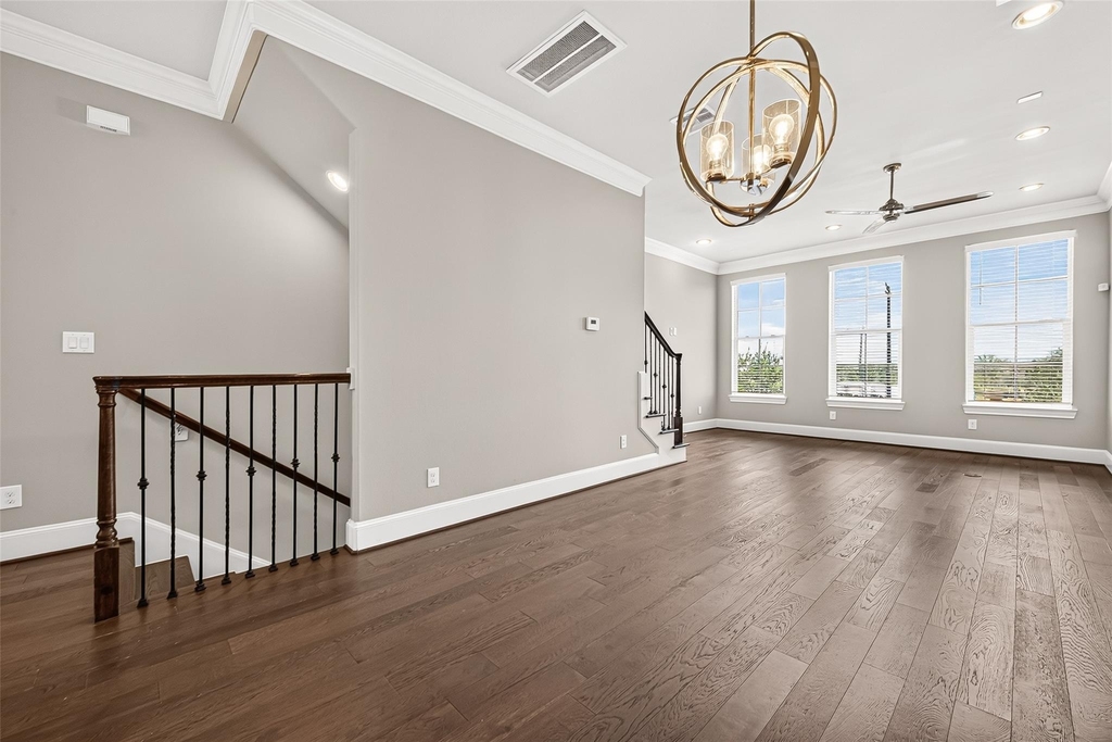9656 Knight Road - Photo 4