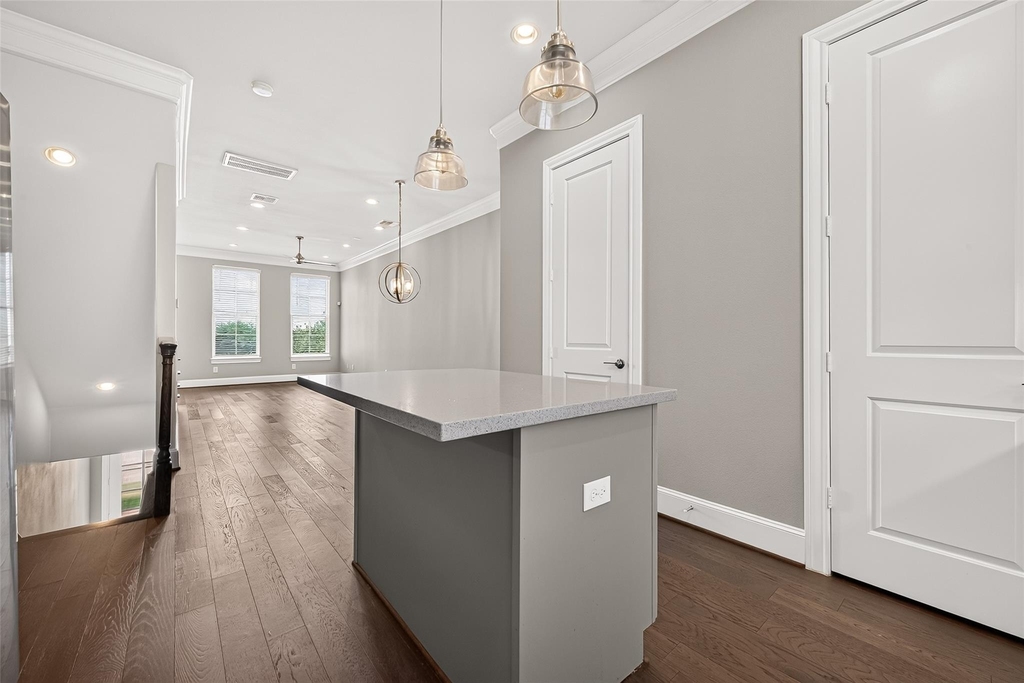 9656 Knight Road - Photo 16