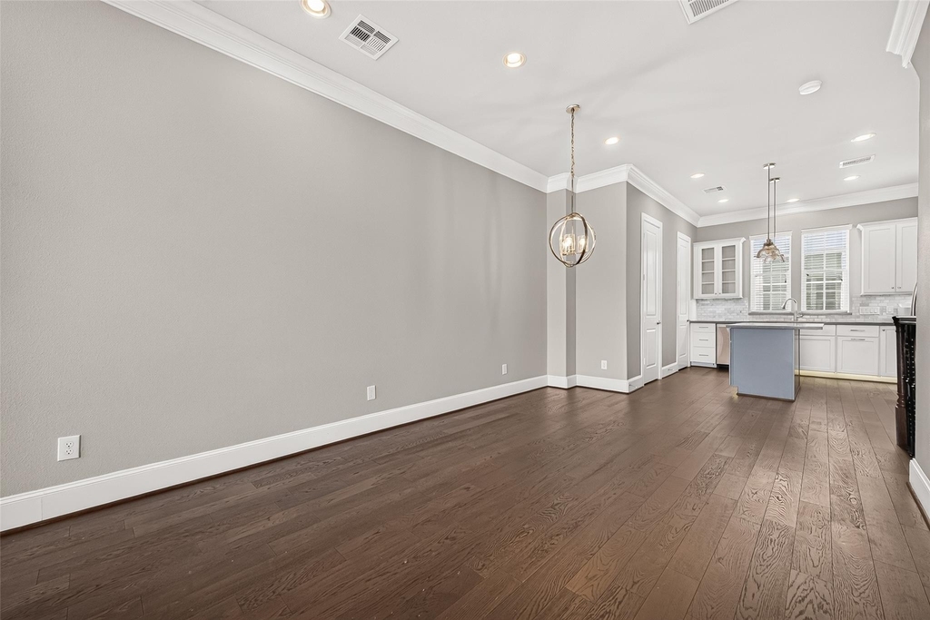 9656 Knight Road - Photo 6