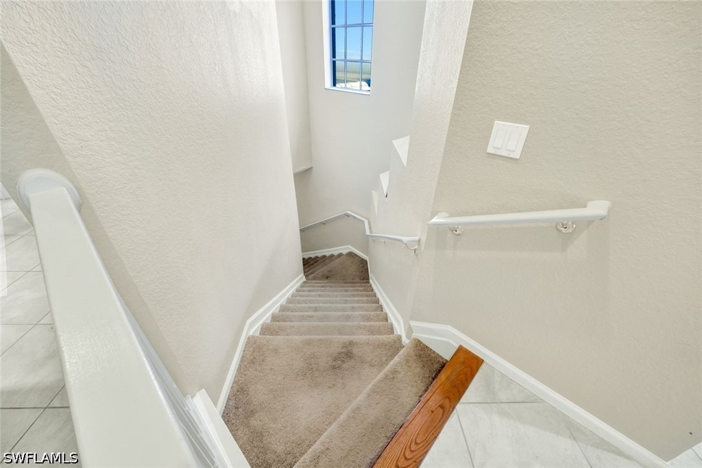 10060 Valiant Court - Photo 14