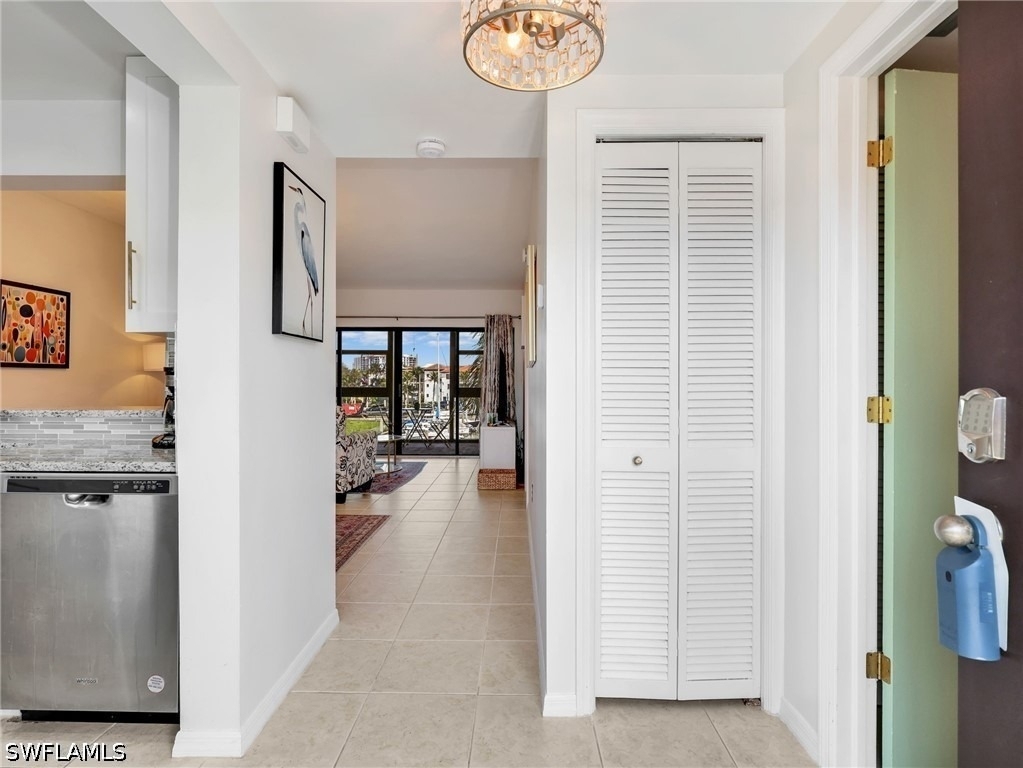 801 River Point Drive - Photo 3