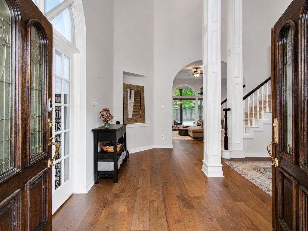 110 Capstone Circle - Photo 1