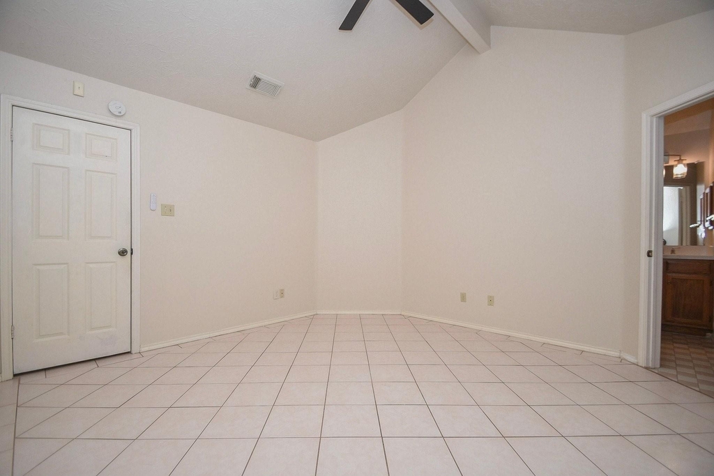 22518 Rangeview Drive - Photo 9