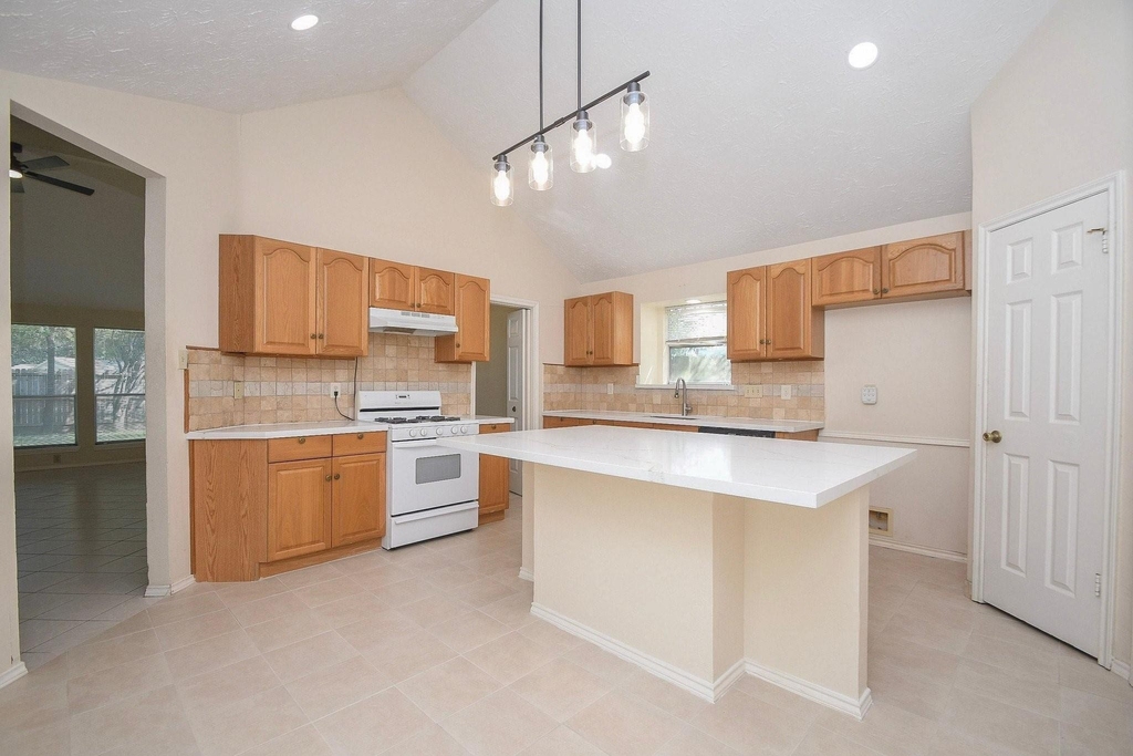 22518 Rangeview Drive - Photo 10