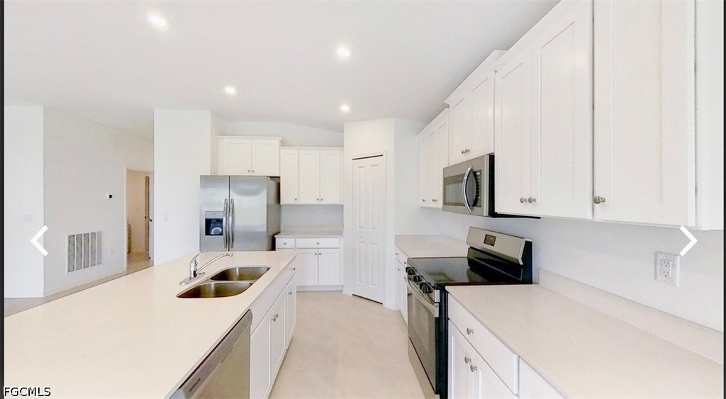 836 Durden Parkway - Photo 3
