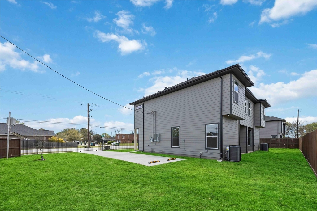 7555 Calhoun Street - Photo 28