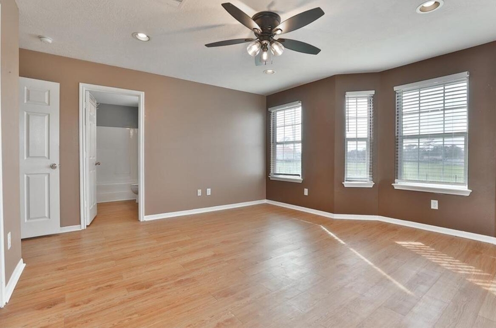 9042 Mcgallion Road - Photo 11