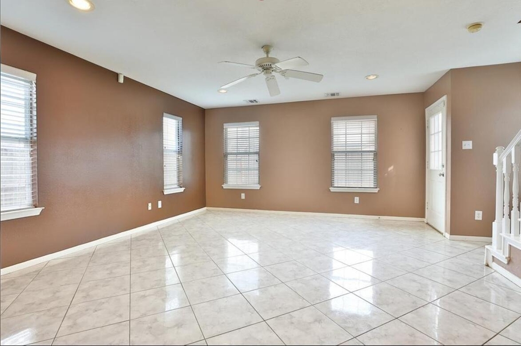 9042 Mcgallion Road - Photo 8