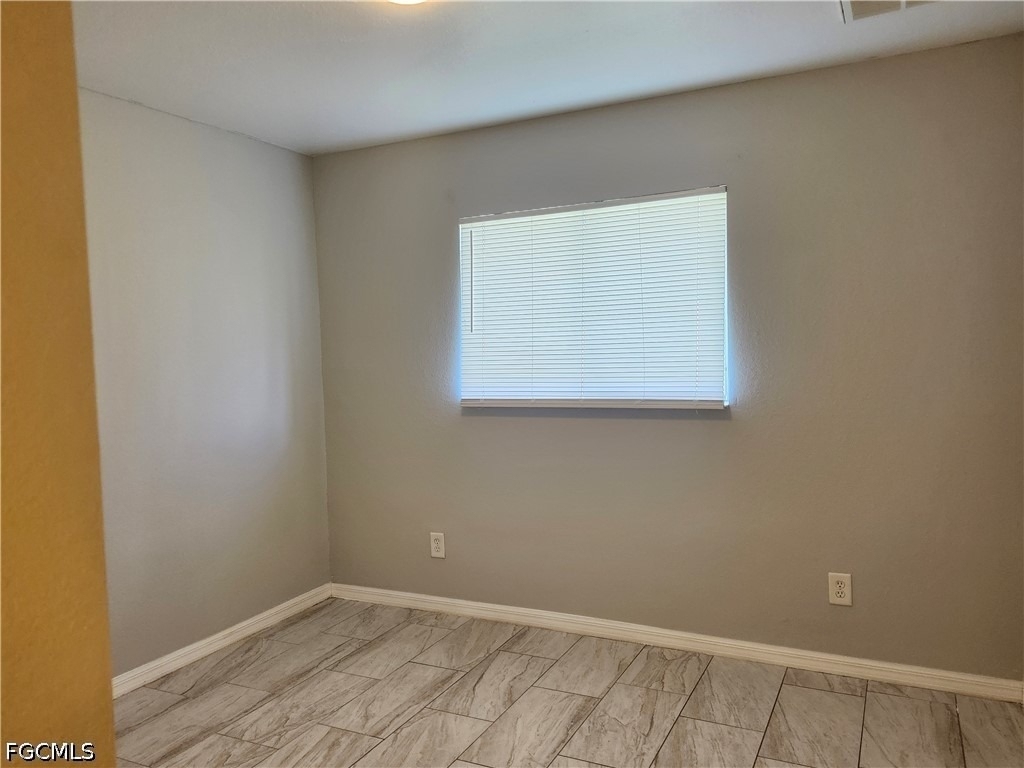 4527 19th Street Sw - Photo 9
