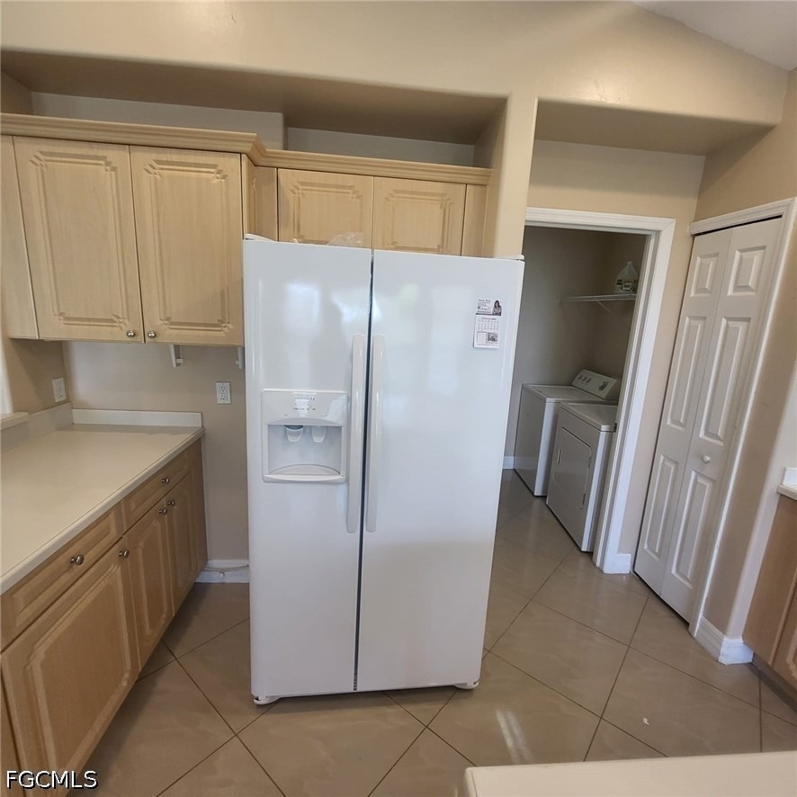 2803 8th Street W - Photo 4