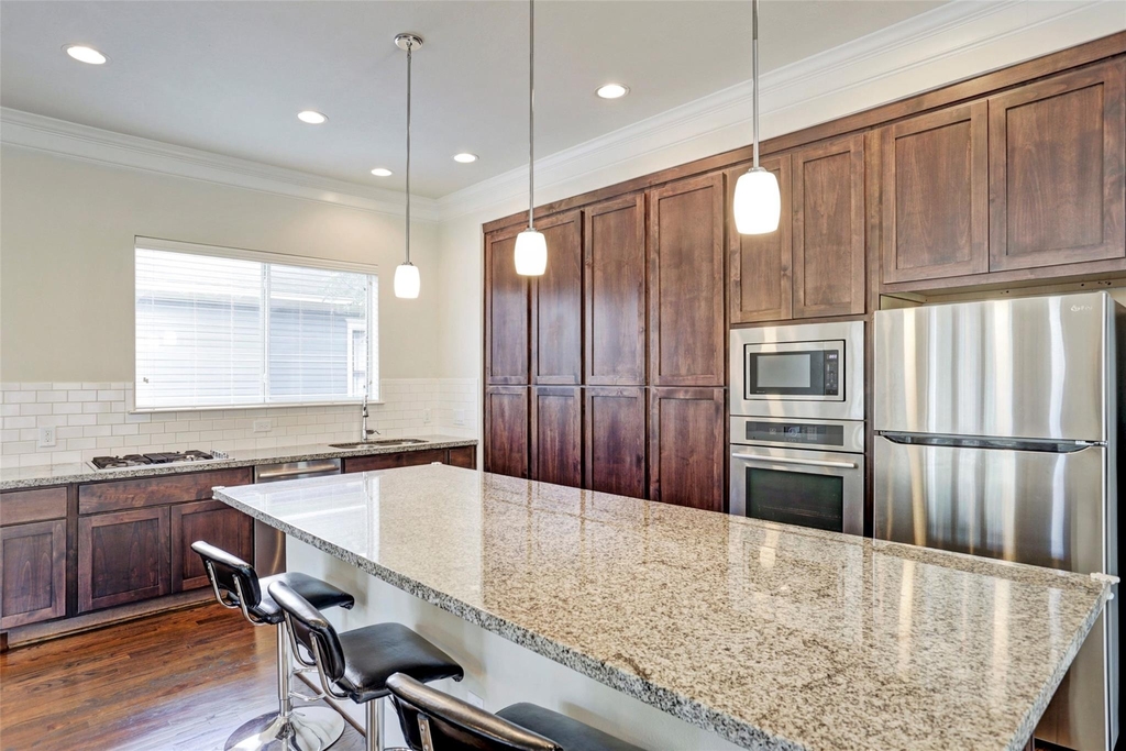 2406 Beall Street - Photo 8