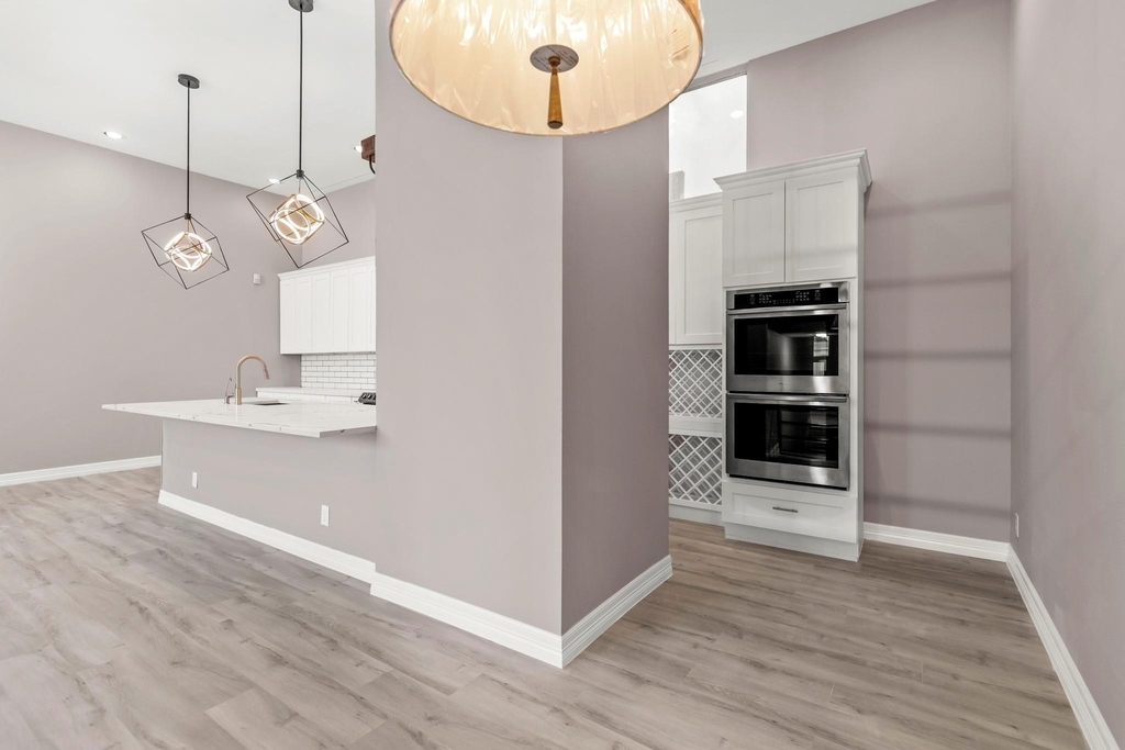 712 Parker Street - Photo 9