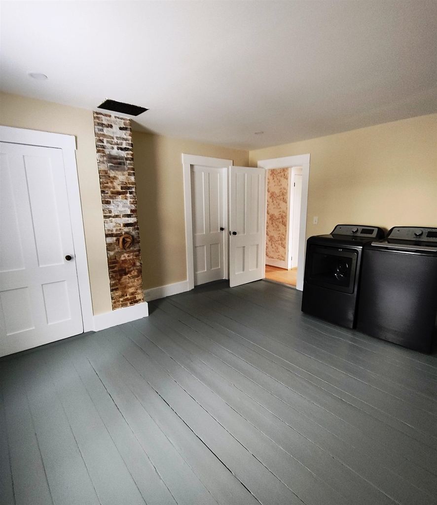 399 Main - Photo 4
