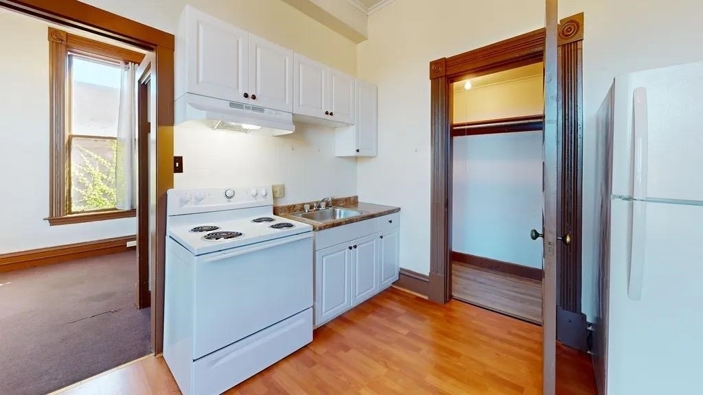 101 Main - Photo 1