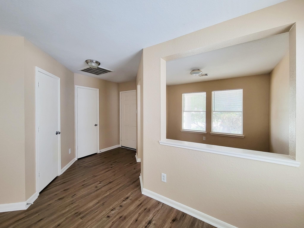 8106 Arrington Forest Lane - Photo 4