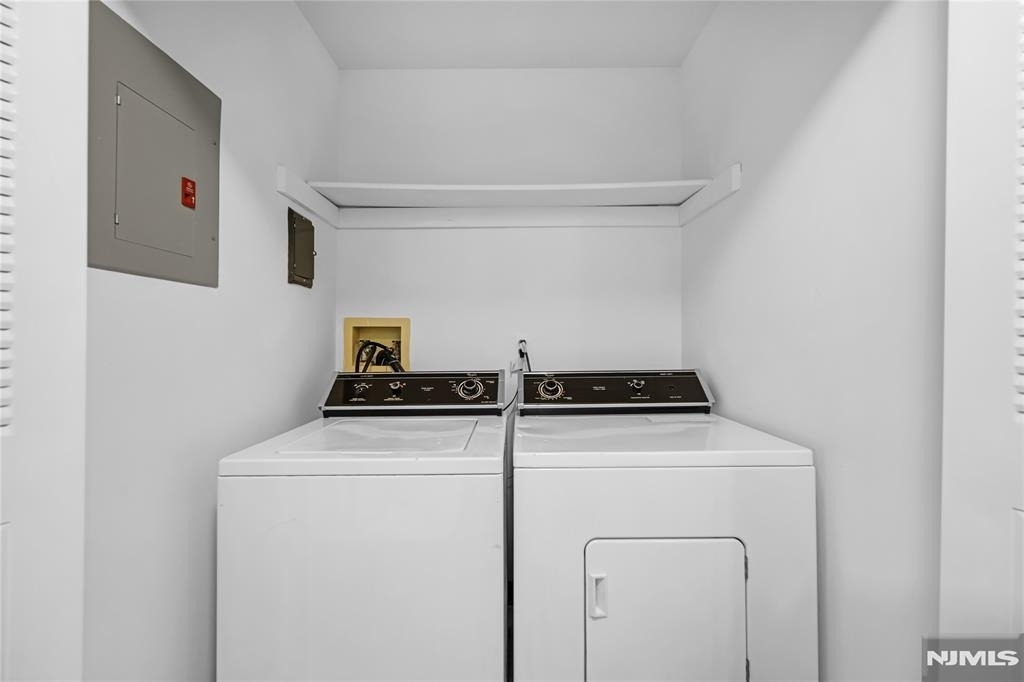 705 Pepperidge - Photo 15