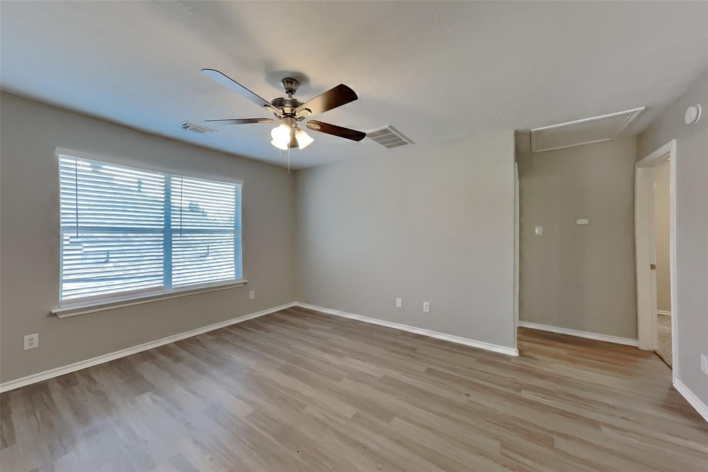6810 Mahan Wood Drive - Photo 18