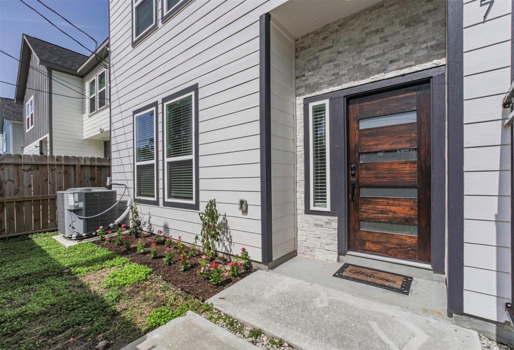 9307 Tower Street - Photo 6