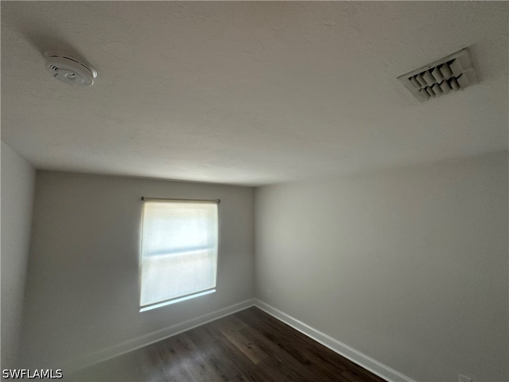 21194 Old Oak Place - Photo 16