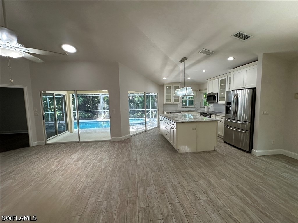 21194 Old Oak Place - Photo 3