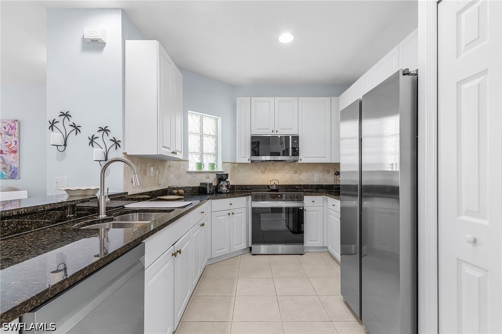 1405 Sweetwater Cove - Photo 5