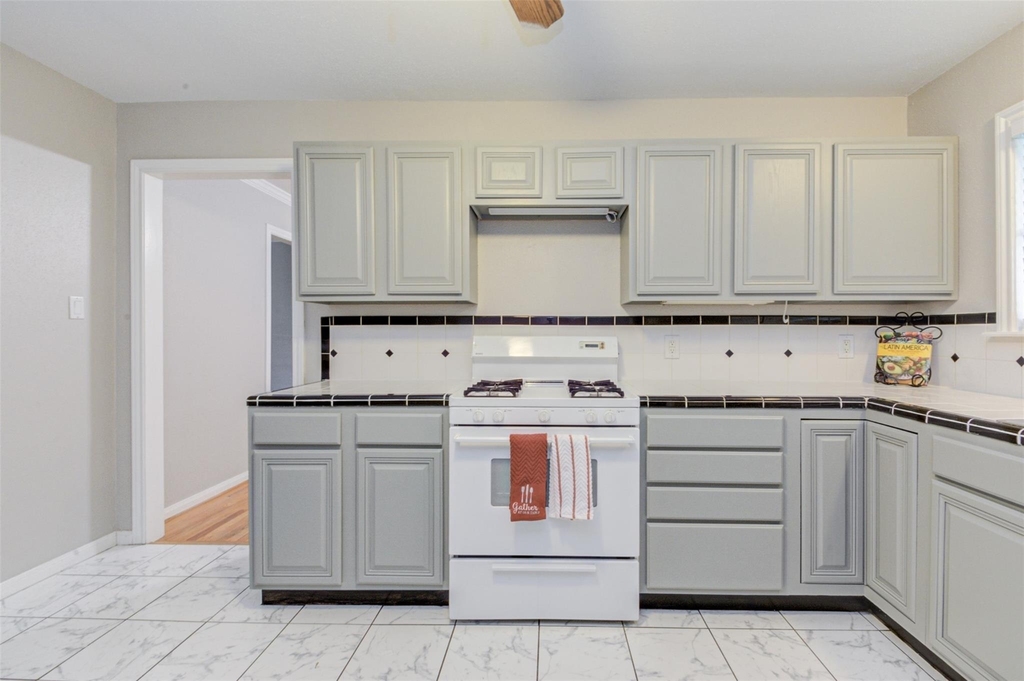 2219 Wakefield Drive - Photo 8