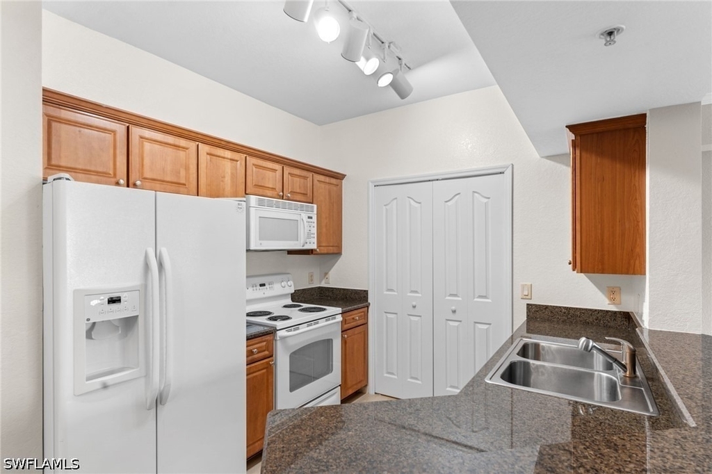 12970 Positano Circle - Photo 3