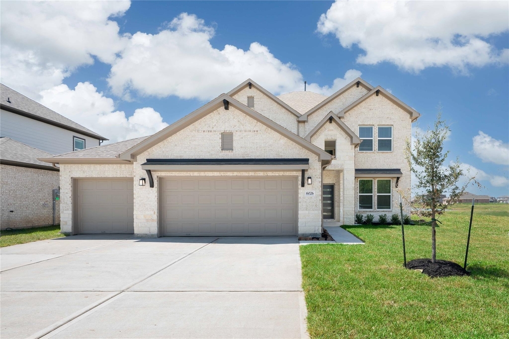 6026 Royal Palm Drive - Photo 0