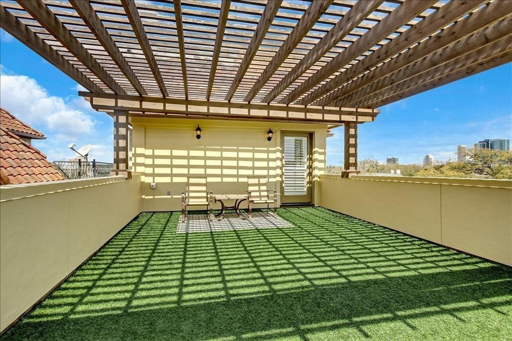 2318 Welch Street - Photo 32