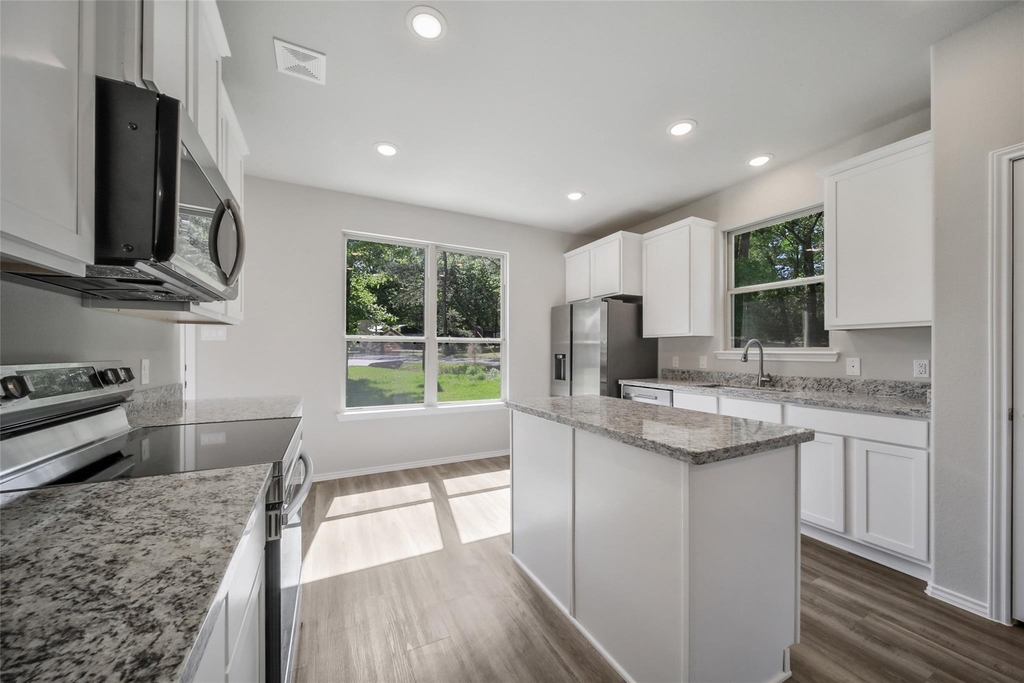 1111 Yellowstone River Rd - Photo 10