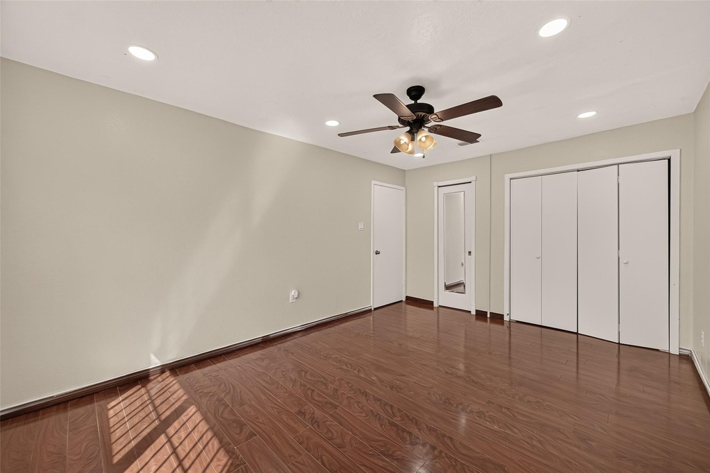 7402 Londres Drive - Photo 29