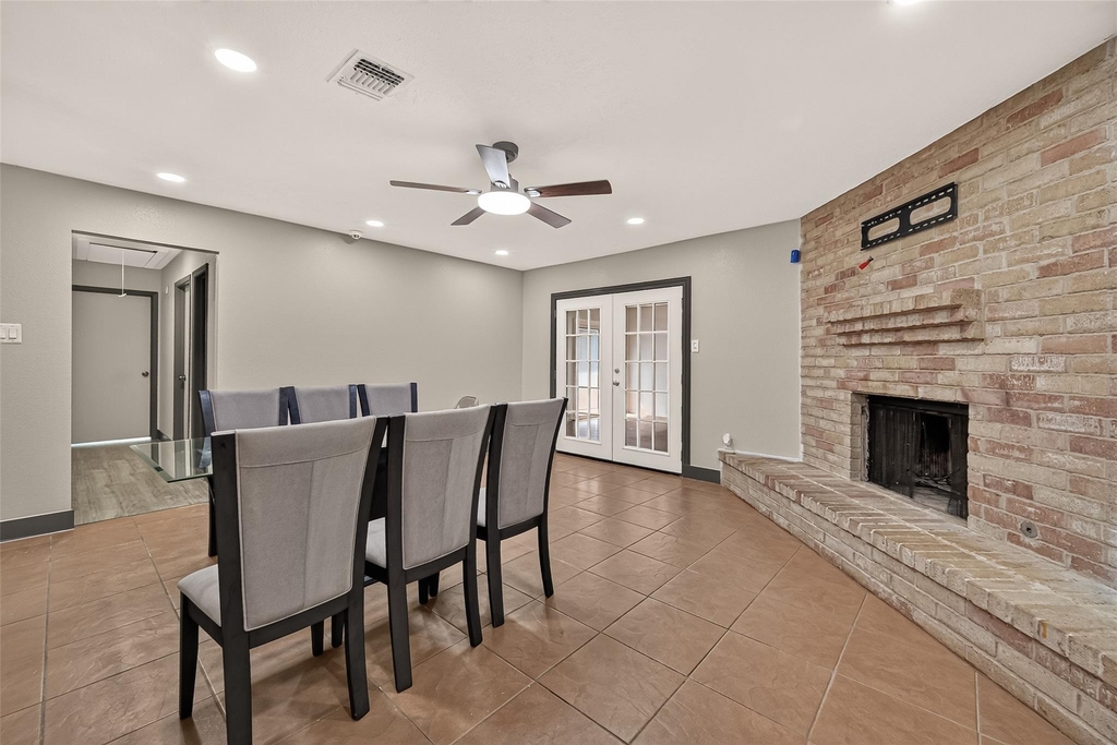 7402 Londres Drive - Photo 17