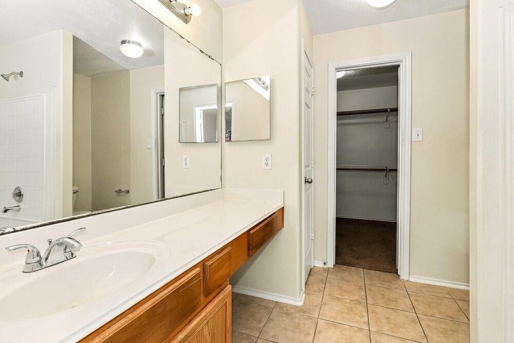 9619 Siano Pines Drive - Photo 8