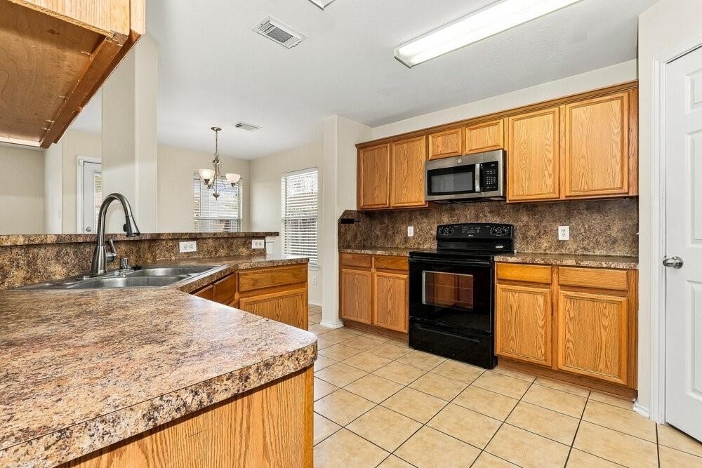 9619 Siano Pines Drive - Photo 4