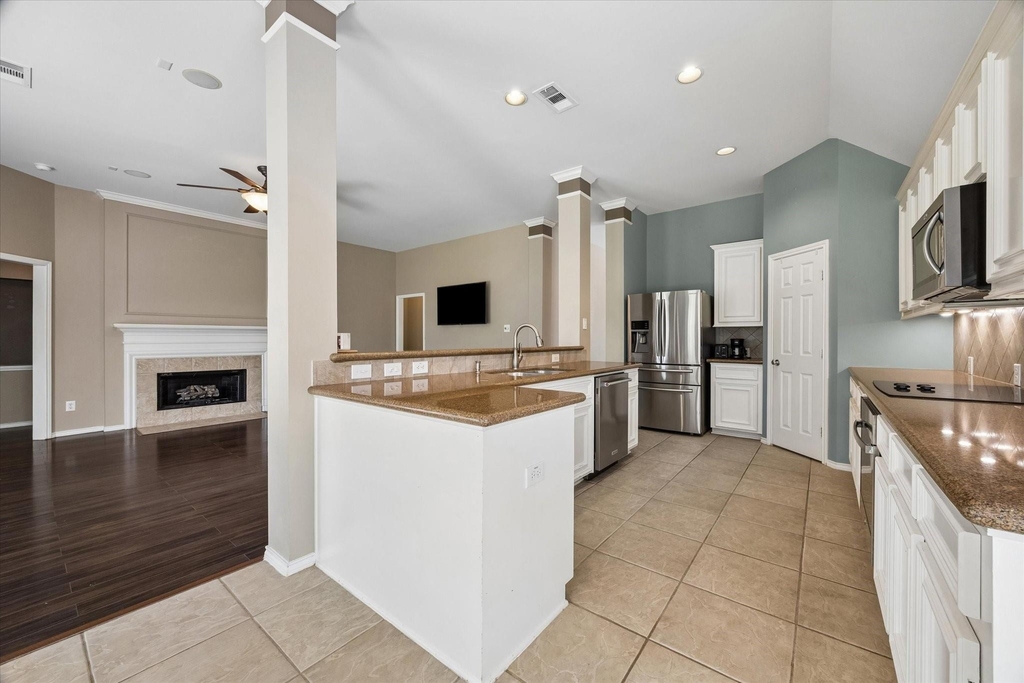 3118 Valley Court - Photo 8