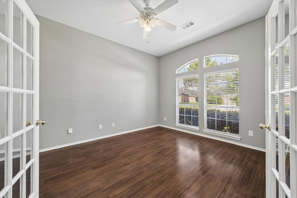 3118 Valley Court - Photo 19