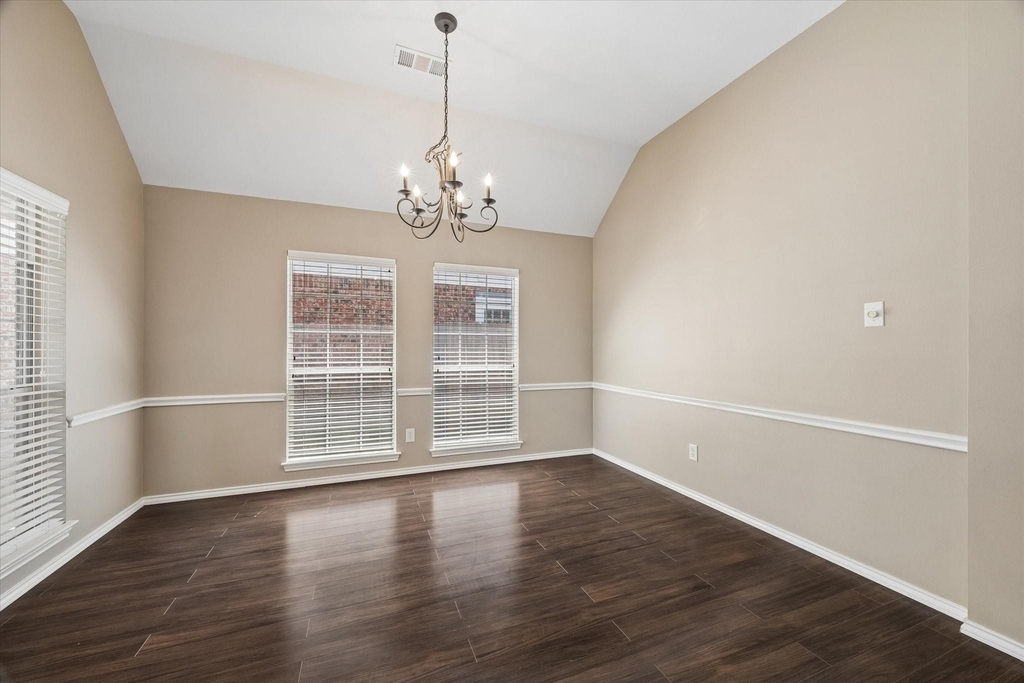 3118 Valley Court - Photo 22