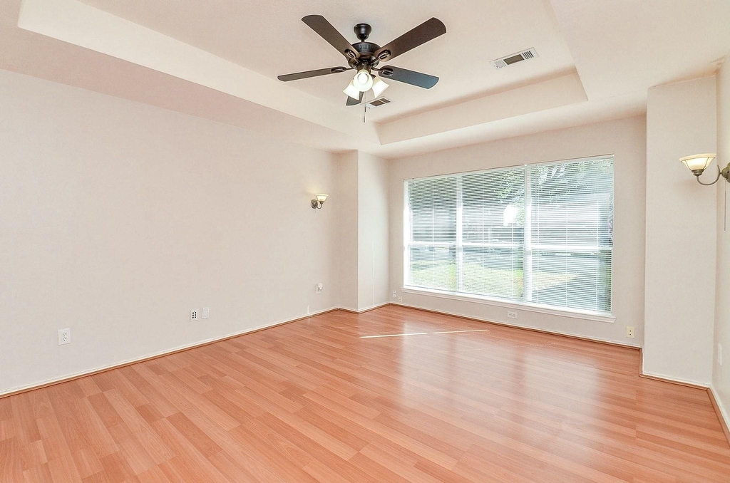 19715 Lindenfield Court - Photo 11