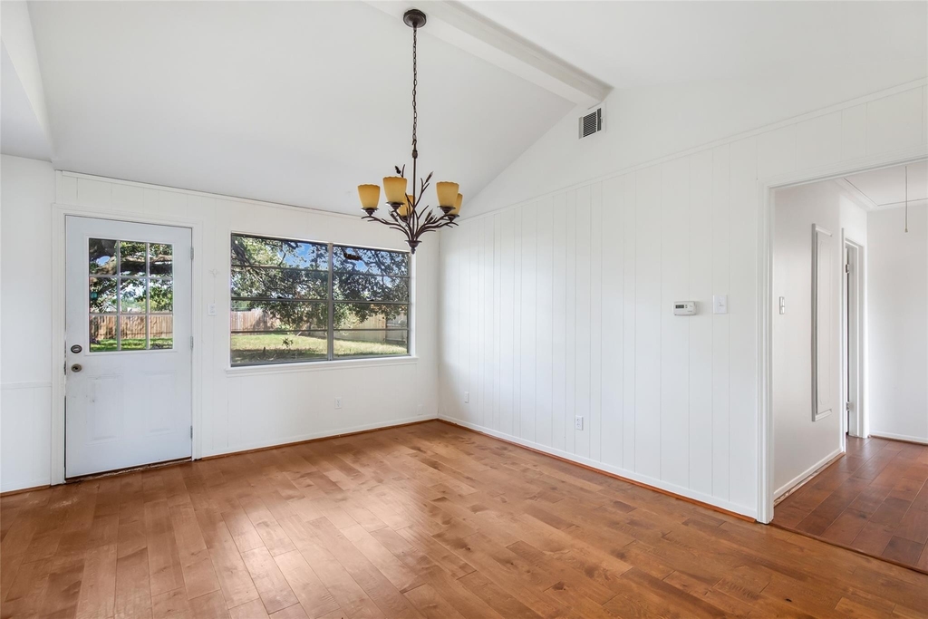 603 Sharon Drive - Photo 5