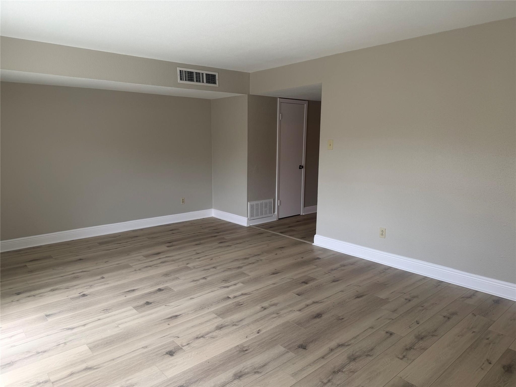 18210 Heritage Lane - Photo 8