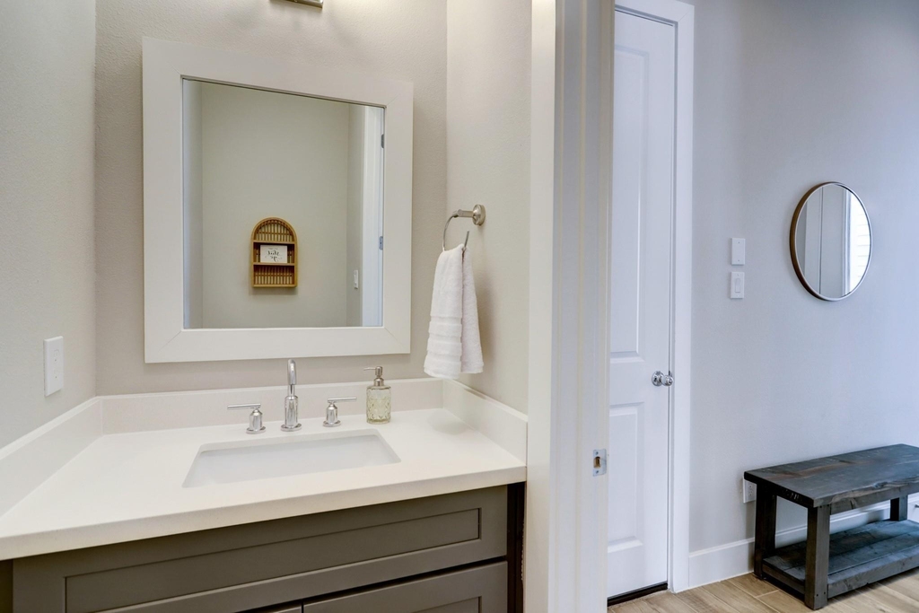4202 Gillespie Street - Photo 2